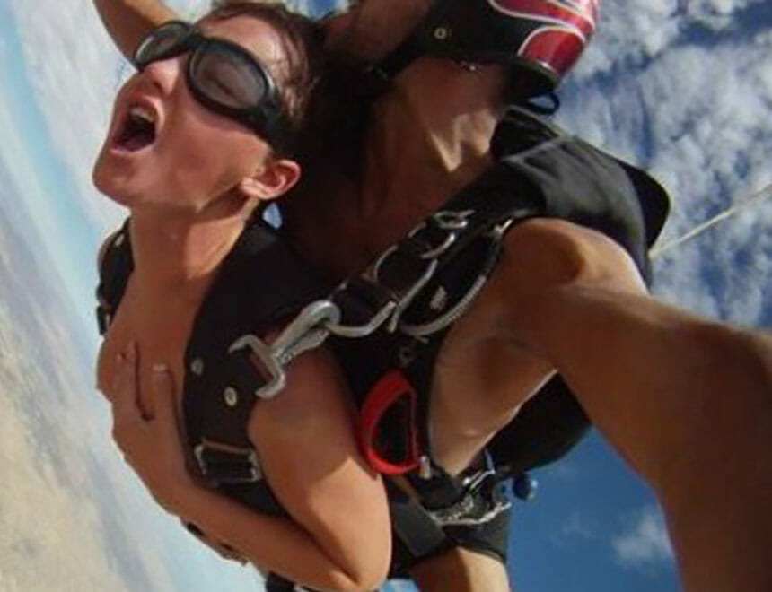 Skydiving Porn - Couple's Skydiving Porn Angers the FAA | Sex With T.S.